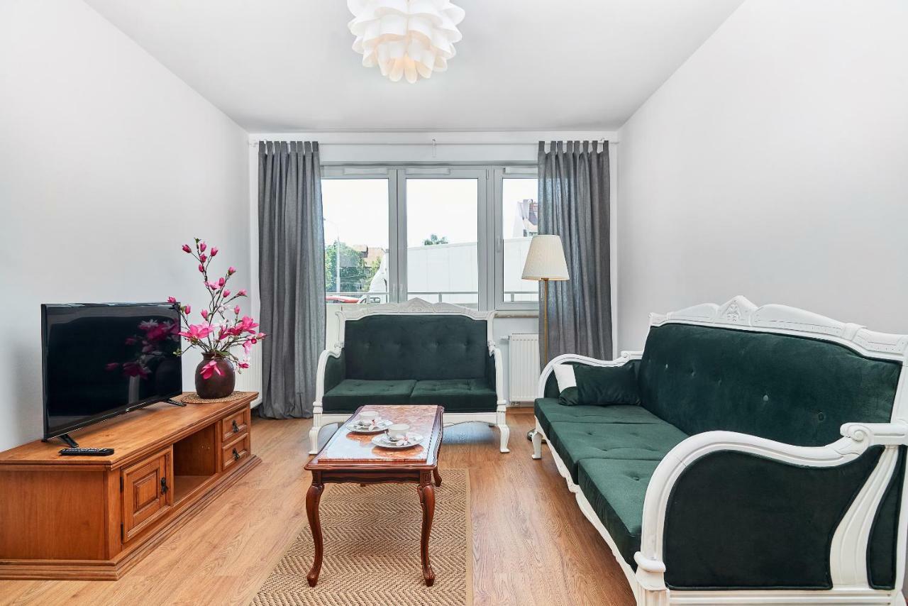Vintage Apartment In New Estate With Parking - Krzyki Wroclaw By Noclegi Renters Extérieur photo