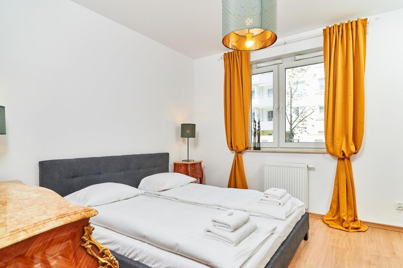 Vintage Apartment In New Estate With Parking - Krzyki Wroclaw By Noclegi Renters Extérieur photo